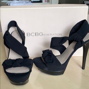 Sexy BCBG Generation black nylon/knit heels